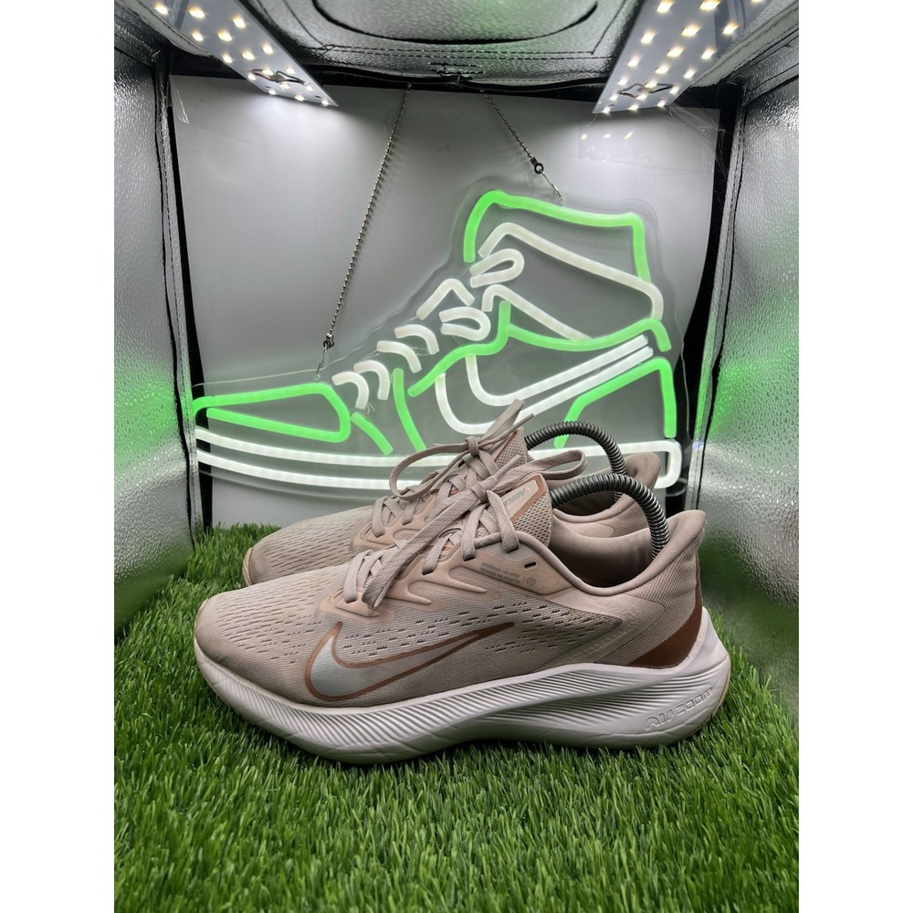 Nike Zoom Winflo 7 Barely Rose Shoes Pink Sneakers CJ0302-601‎ Women Sz 8.5